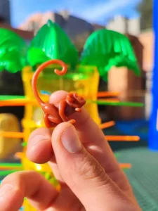 JUEGO MONOS PALMERA 556-7 (BOX X24) - Imagen 6