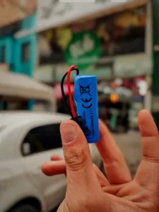 DINOSAURIO LANZA DARDOS HUMO Y MASCARA NY061B (BOX X12) - Imagen 4